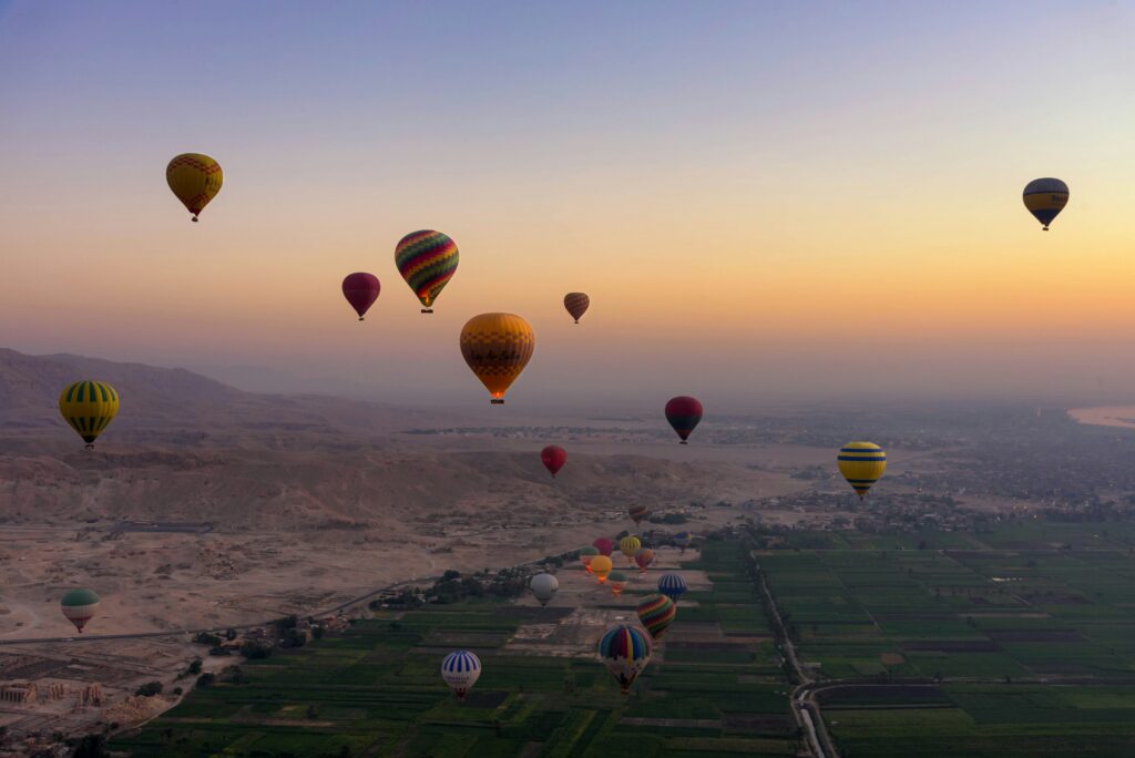 hot air ballons ever luxor at sunrise