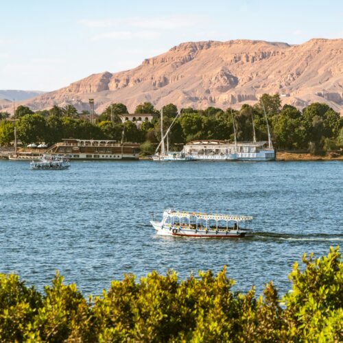 east west bank day tour